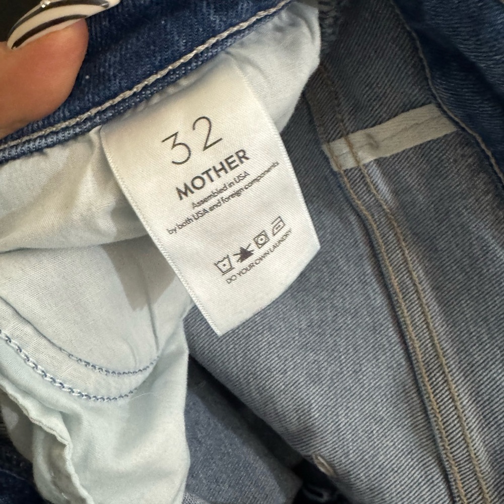 MOTHER Hustler Ankle Fray Jeans - Picture 4 of 10